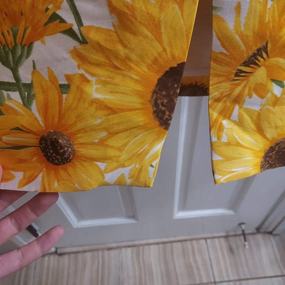 DOLCE & GABBANA Sunflower Silk Knee Length Skirt - Picture 6 of 9